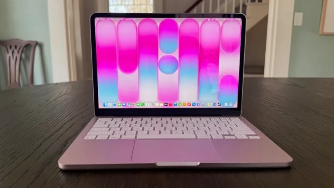 Màn hình Liquid Retina 13 inch hiển thị sắc nét