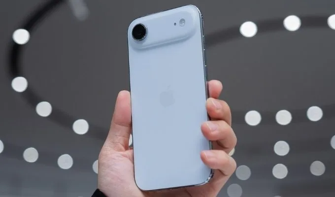 Mệnh Thủy nên mua iPhone 17 màu nào
