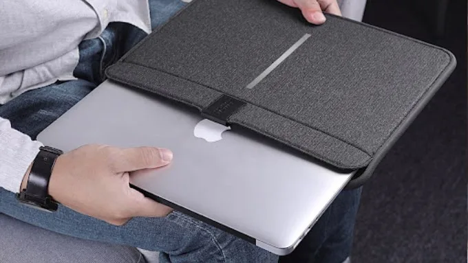 Mẹo bảo vệ, vệ sinh màn hình MacBook đúng cách