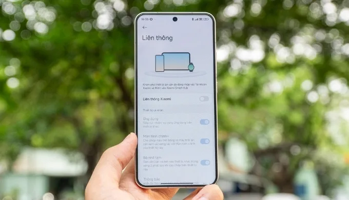 Xiaomi 15 sử dụng HyperOS 2 dựa trên Android 15, với Xiaomi HyperAI