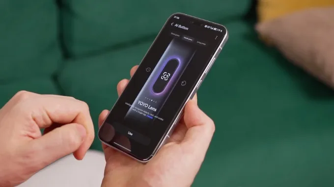 Một điểm mới đáng chú ý trên Magic 8 Pro là nút bấm vật lý AI Button
