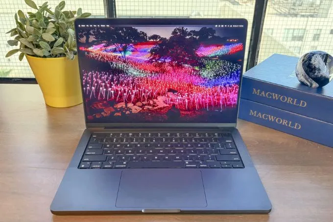 Apple 14-inch MacBook Pro (M4, 2024)