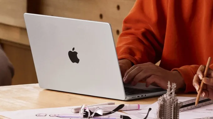 Kích thước màn hình của MacBook Pro M5