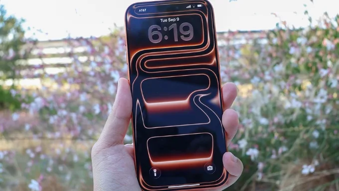 iPhone 17 Pro Max trang bị màn hình LTPO Super Retina XDR OLED 6.9 inch