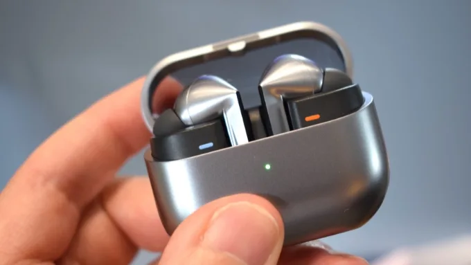 Galaxy Buds 3 Pro là lựa chọn thay thế AirPods Pro 3