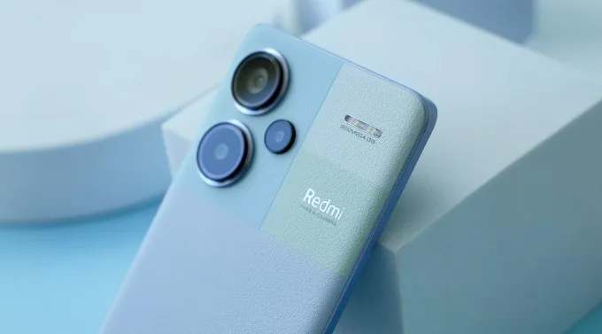 Điện thoại màu xanh dương