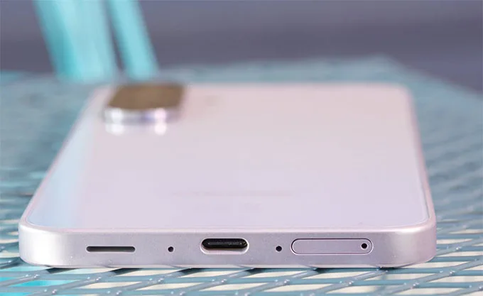 Samsung Galaxy A36 5G được trang bị viên pin 5,000mAh