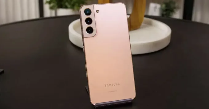 Loạt hình ảnh Samsung Galaxy S22 series bắt mắt và đầy sáng tạo thứ 4