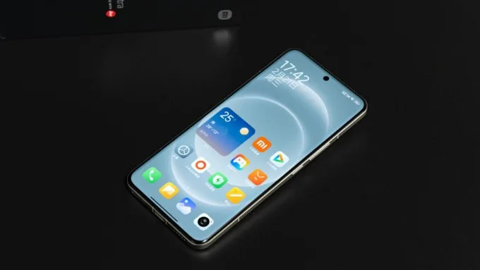 Màn hình Xiaomi 15 Ultra