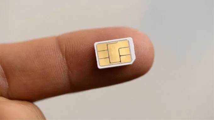 iPhone 17e Nano SIM