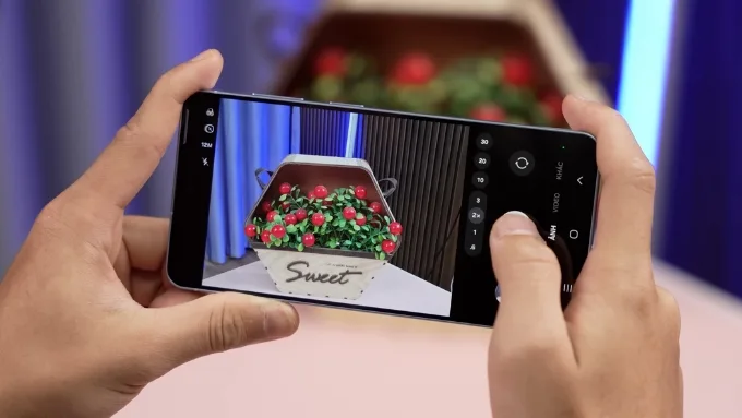 Samsung S26 Plus được trang bị cụm 3 camera