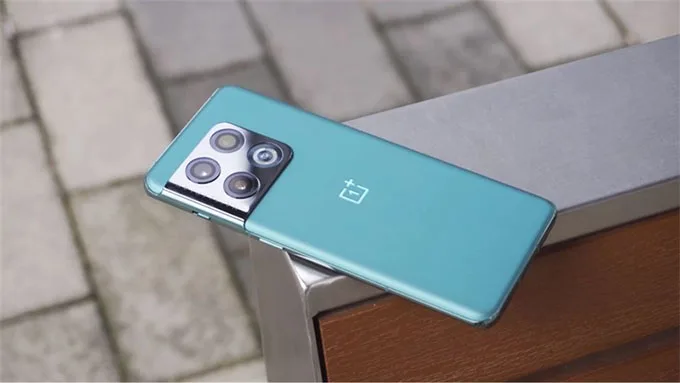 OnePlus 10 Pro mang đến thời lượng ấn tượng hơn