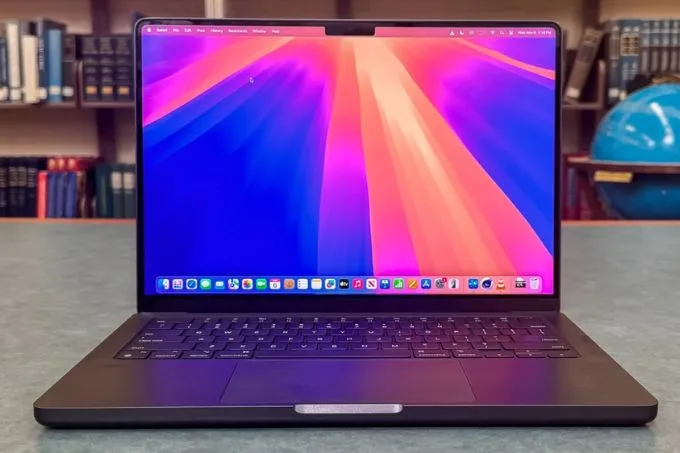 Apple 14-inch MacBook Pro (M4 Pro, 2024)