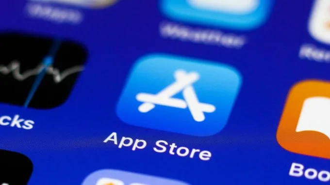 Tại sao nên chuyển vùng App Store?