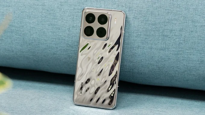 Xiaomi 15 Pro