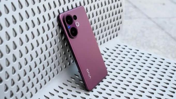 Vivo V60