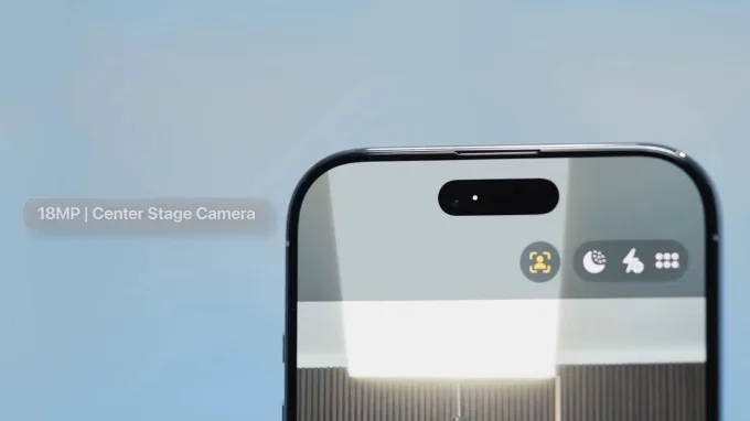Camera trước 18MP Center Stage linh hoạt