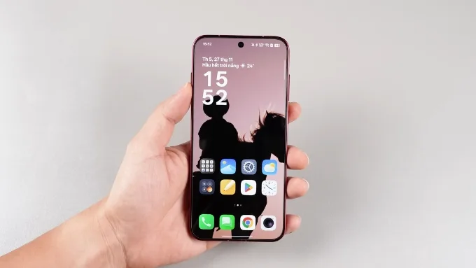 OPPO Find X9 trang bị màn hình AMOLED lớn hơn khoảng 6.59 inch