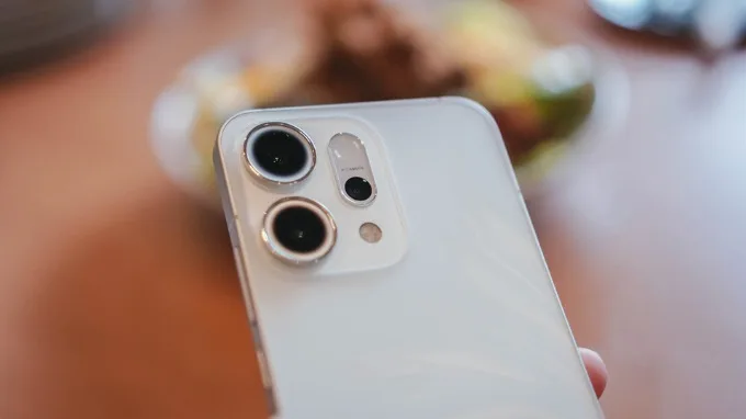 Camera của OPPO Reno 14 5G so với Reno 15 5G