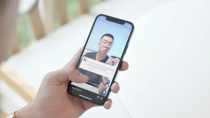 Thời lượng pin iPhone 12 khi xem video