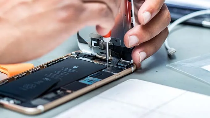 Mở khóa iCloud iPhone bằng cách thay IC