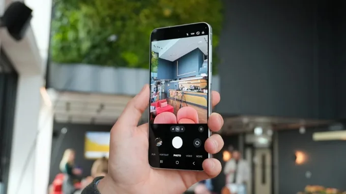 So sánh Nothing Phone (4a) vs Samsung Galaxy A57 ở mảng này cho thấy Galaxy A57 vẫn đáp ứng tốt nhu cầu chụp ảnh hàng ngày
