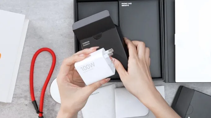 Mở hộp Xiaomi 17 Ultra Leica Edition