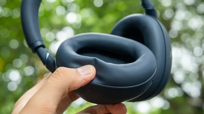 Đệm tai tiếp tục sử dụng chất liệu giả da mềm