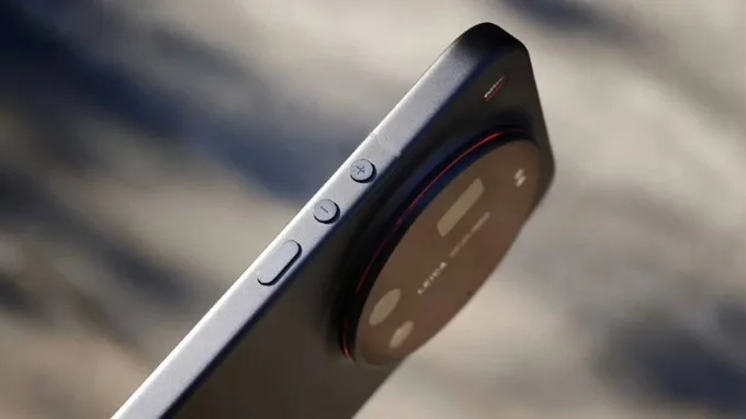 Đánh giá Xiaomi 17 Ultra về cách bố trí phím và cổng kết nối