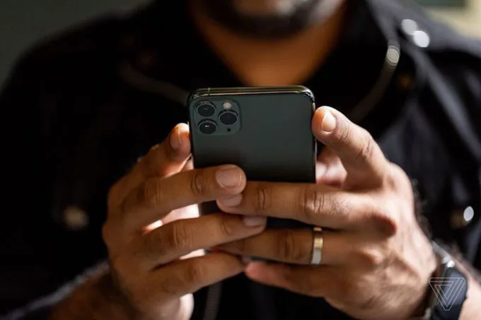 So sánh chi tiết Google Pixel 6 và iPhone 11 Pro Max máy ảnh cũ