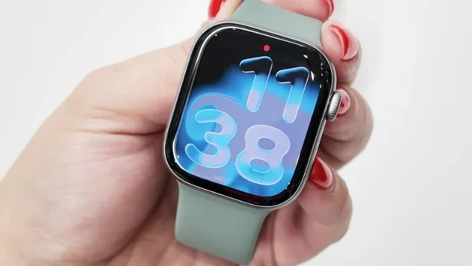 Màn hình Retina LTPO OLED trên Apple Watch Series 11 đạt độ sáng lên đến 2.000 nits