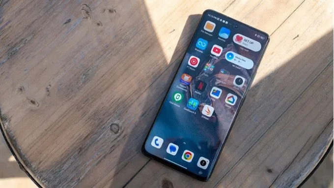 Xiaomi 14 Pro sẽ có viền siêu mỏng 