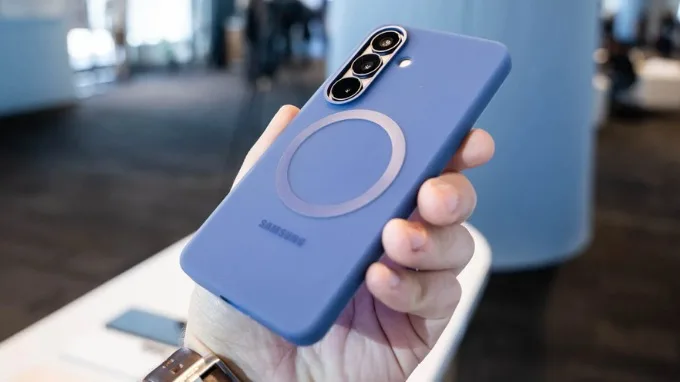 Khả năng sạc không dây trên Galaxy S26 được thiết kế dựa trên tiêu chuẩn Qi2
