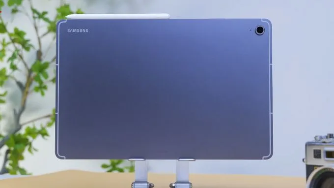 Thiết kế Galaxy Tab S10 FE Plus 