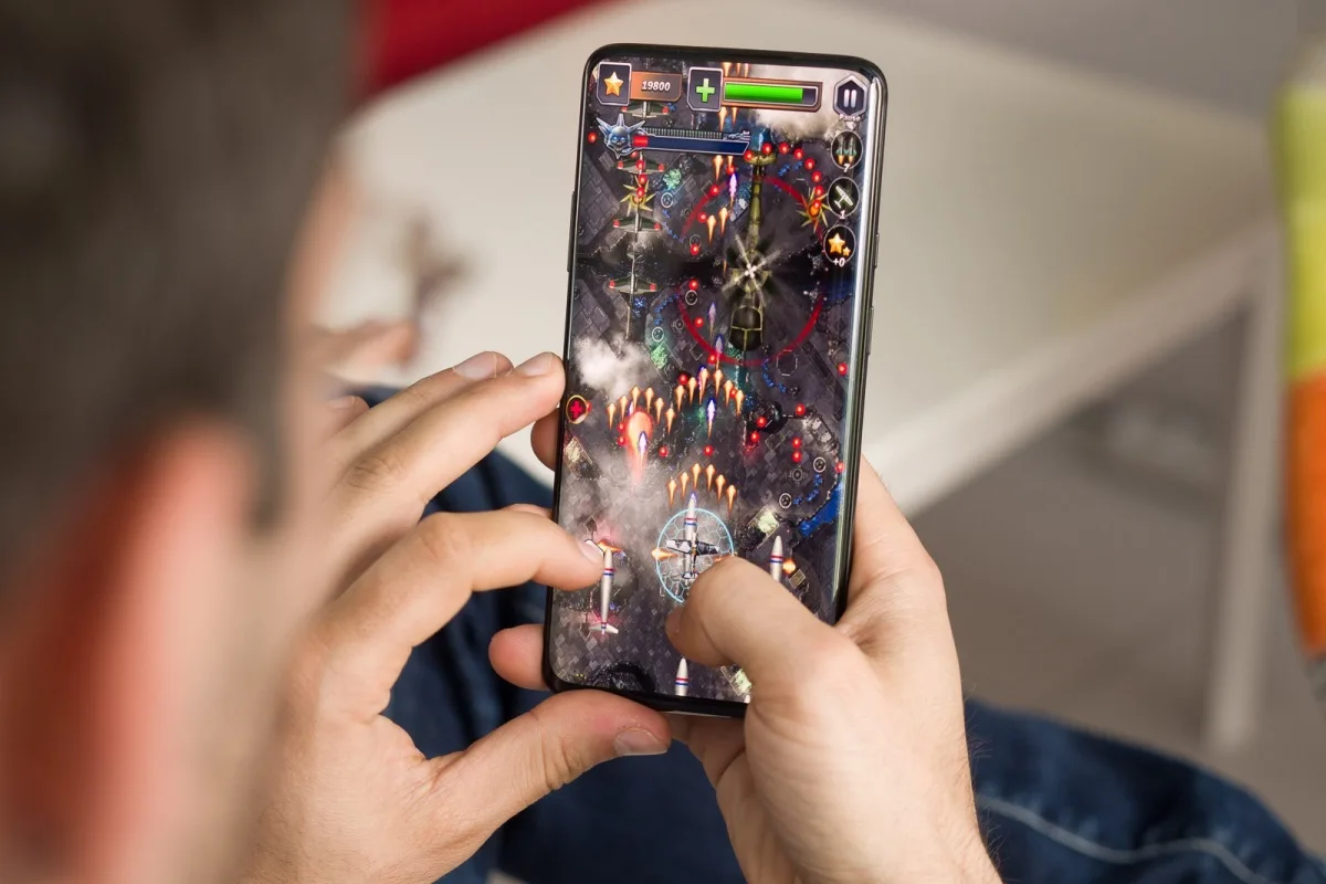OnePlus 8 sẽ ra mắt với màn hình ấn tượng nhất năm 2020?