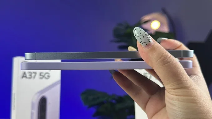 So sánh Samsung Galaxy A57 và Galaxy A37 về độ dày