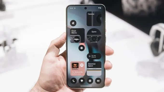 Màn hình LTPO AMOLED 6.67 inch