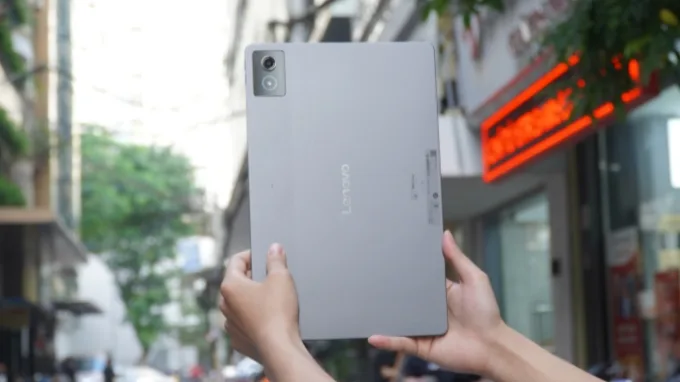 Lenovo Xiaoxin Pad Pro 12.7 2025 có thiết kế mỏng nhẹ, sang trọng