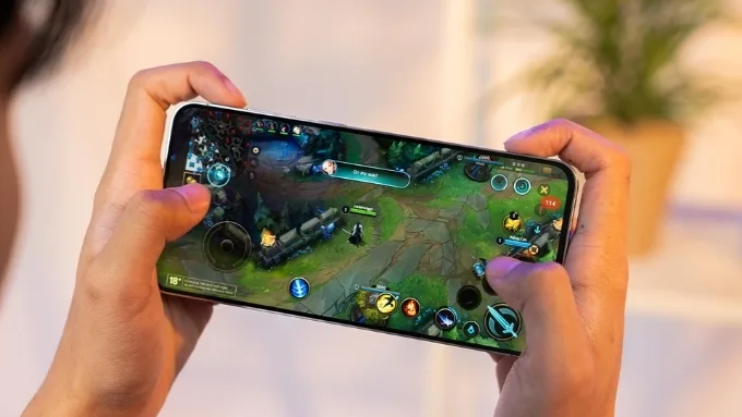 Galaxy S25 FE sử dụng chip Exynos 2400 (4nm) với hiệu năng đa nhân nhỉnh hơn
