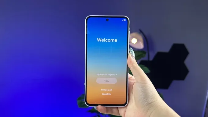 So sánh Galaxy A37 và Galaxy A36 về màn hình
