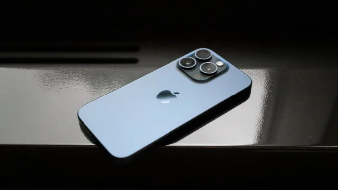 iPhone 15 Pro Max màu Titan Xanh