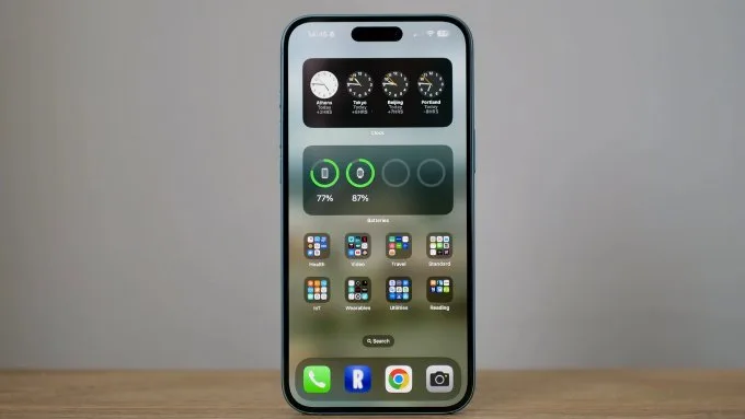 Màn hình iPhone 16