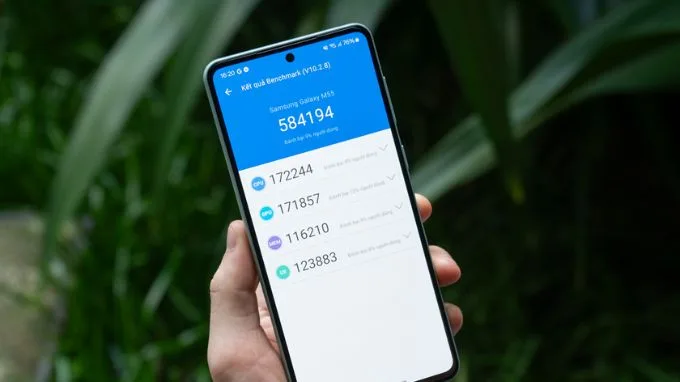 So sánh hiệu năng hai máy M56 và M55