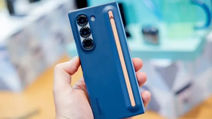 Galaxy Z Fold 6 không có khe cắm bút S Pen