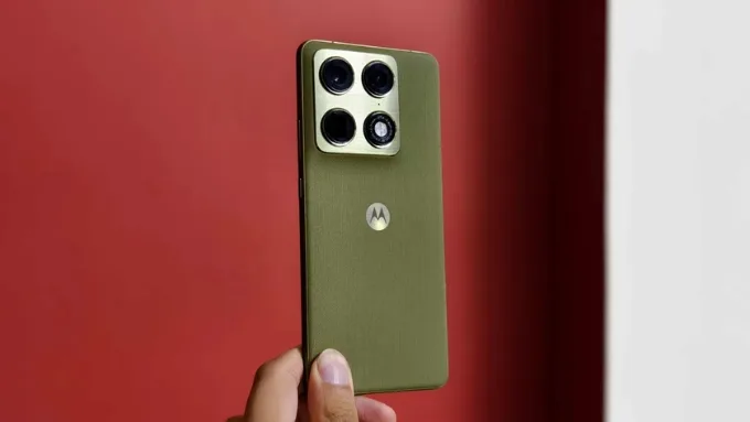 so-sanh-motorola-signature-vs-oppo-reno-15-ve-pin-xtmobile