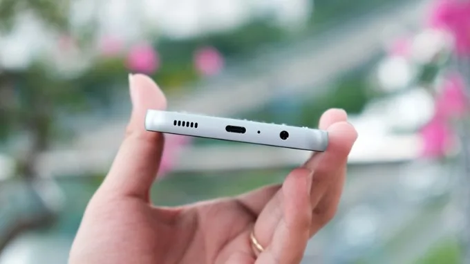 Cổng sạc trên Galaxy A05