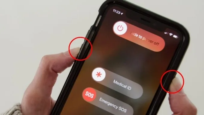 Khởi động lại thiết bị khi không bật được 4G trên iPhone