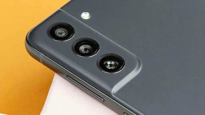 Galaxy S23 FE lộ diện với camera chính 50MP được nâng cấp đáng kể hơn so với thế hệ tiền nhiệm Galaxy S22 và Galaxy S23