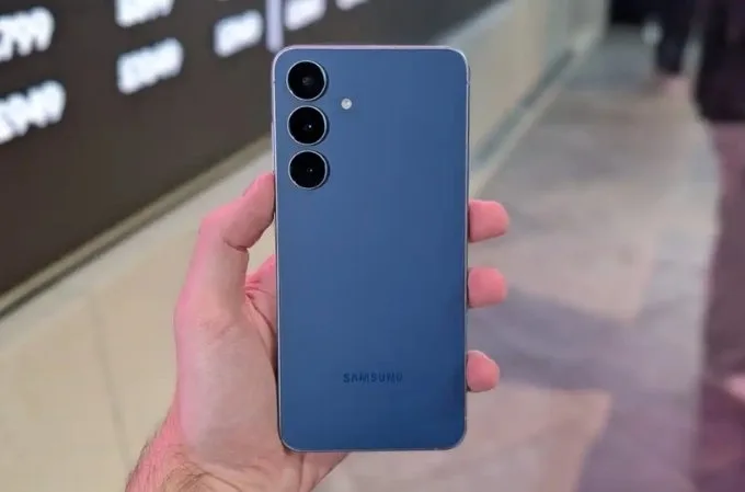 galaxy-s25-fe-navy-hop-menh-nao-xtmobile