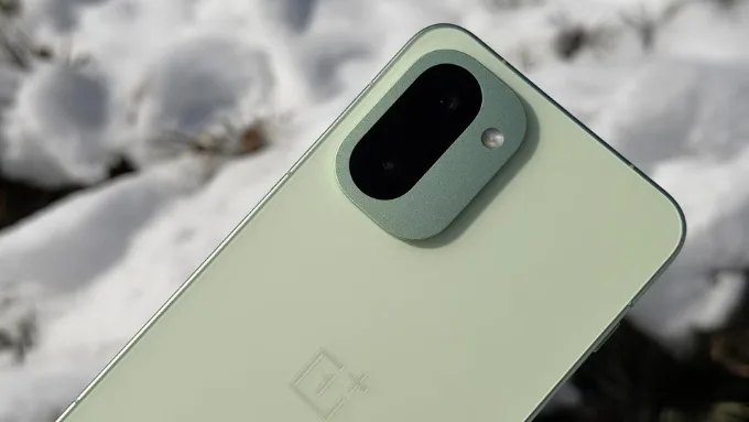 Ở mảng camera, Snapdragon 8 Gen 5 hướng mạnh vào quay video 4K@120fps